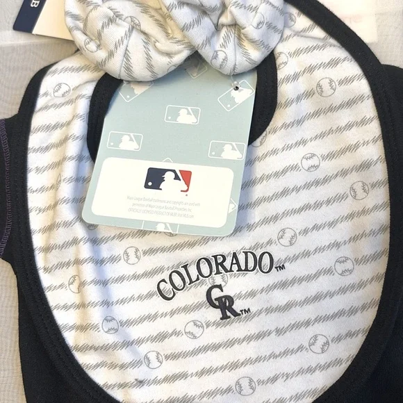 NEW [MLB] Colorado Rockies Full Season Growth Stage Set, Newborn to 6/9 Months! - Picture 4 of 11